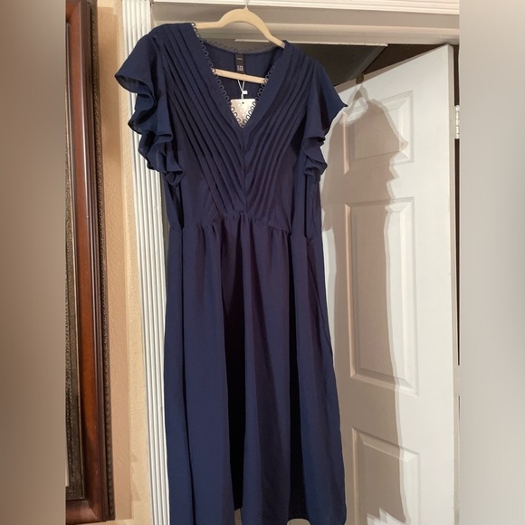 BC 14 NWT Bloomchic Navy blue scalloped trim collar dress sleeves size 18/20 ๐ธ - Picture 2 of 3